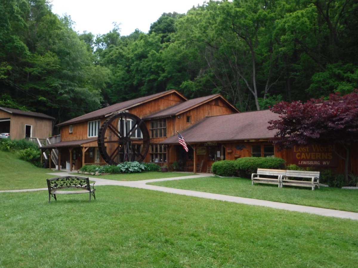 Lost World Caverns Museum